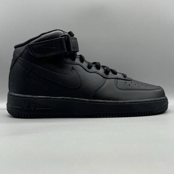 Nike Air Force 1 Mid '07 Men's Size 11.5 Triple Black CW2289-001 Sneakers Shoes - Picture 1 of 11
